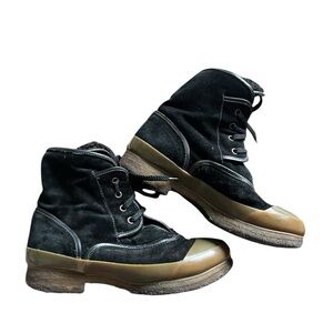 Rare Vintage Chloe Suede Boot, Shearling Lining. Italy size 37.5
